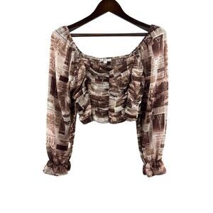 Women’s Rabbit Rose Large Brown & White Newspaper Patterned Cropped Blouse